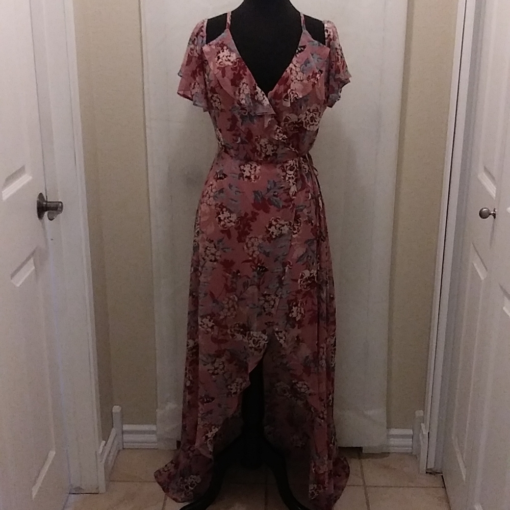 As U Wish Off-The-Shoulder Pinkish Floral Hi-Low Dress size S